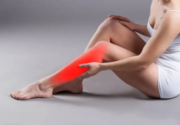 Jakie są objawy naciągnięcia mięśnia łydki? Kompletny poradnik diagnostyki