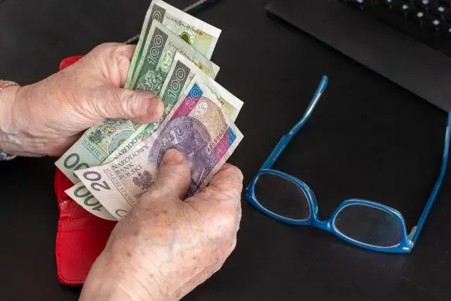 Kiedy osoba niepełnosprawna może przejść na emeryturę? Sprawdź warunki